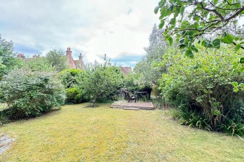 Tuts Cottage Rear...