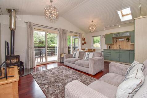 Living Room/Kitchen