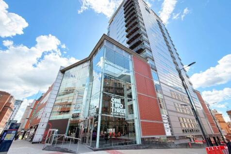 Switch Properties are delighted to present this spacious two-bedroom, two-bathroom furnished apartment at 123 Albion Street, Leeds City Centre, available from 1st August. The property offers a bright