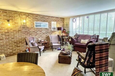 Living room4.jpg