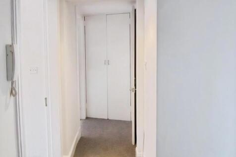 pbox-IMG.jpg