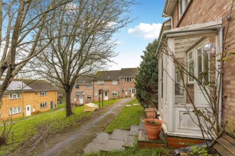 3 Harlech Close, Banbury-4.jpg