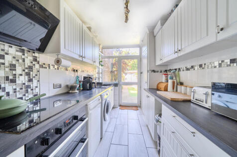 Fitted Kitchen