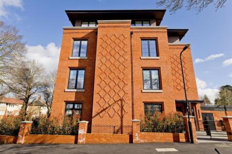 Detailed brick design - Entrance