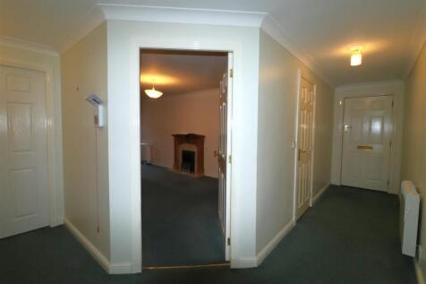 Hall (2).JPG