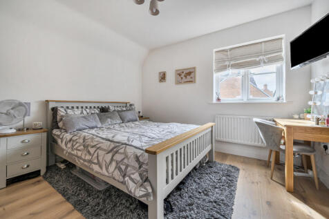 1347311-17-68b858...