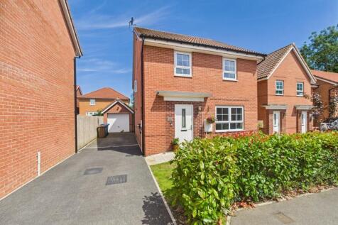 4 Bedroom Detached House - For Sale