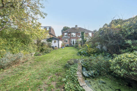 1359916-6-68dbd8d...