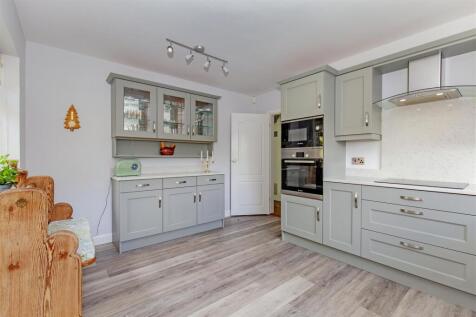 Kitchen-1.jpg
