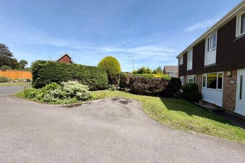 Front Garden & Driveway