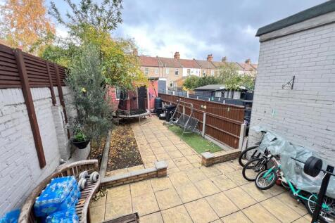 Property Image 9