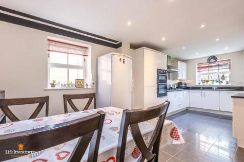 Kitchen - Family Rm