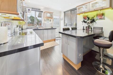 Presented by Clinton at EweMove Bexleyheath and Da