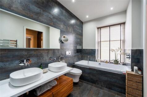 5 bed, 4 bath End of Terrace in Glasgow - Photo 18