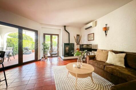 Beach Property 2 Bedrooms For Sale Near Vilamoura (35)