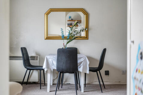 1377269-5-691c414...