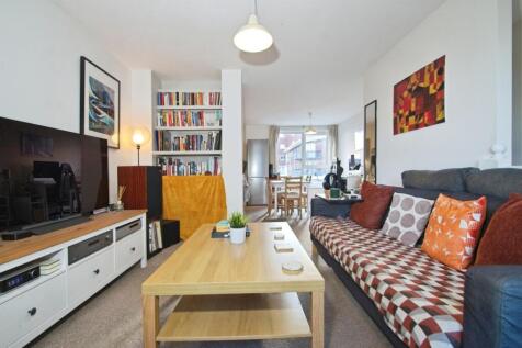 Living/Dining Area
