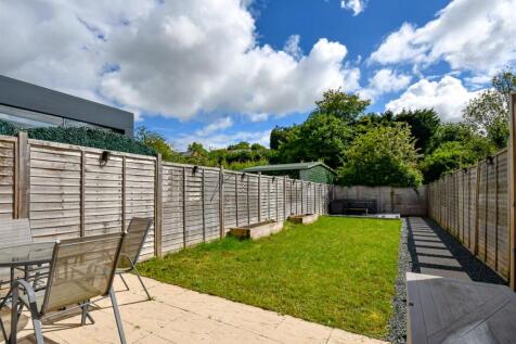 9 Mary Bond Court-14.jpg