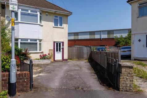 10 Halstock Ave--28.jpg