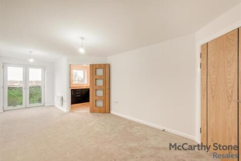 8676261-interior03.jpg
