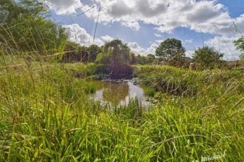 CAM02773G0-PR0357-STILL039