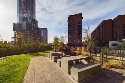 CAM01231G0-PR0080-STILL025