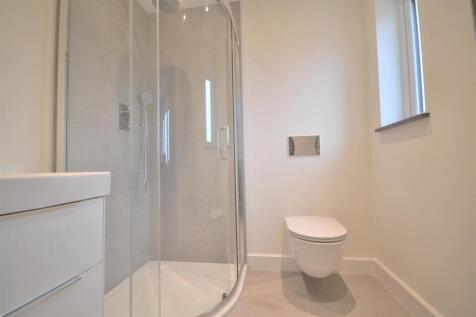 Similar En Suite B1.JPG