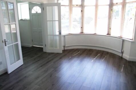 Mile are pleased to offer this stunning and completely refurbished house to rent on a quiet residential road. The property consists of four bedrooms, two doubles and a single, a bathroom, a guest WC,