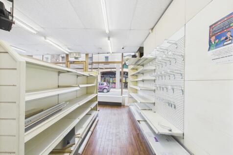 CAM03481G0-PR0106-STILL011