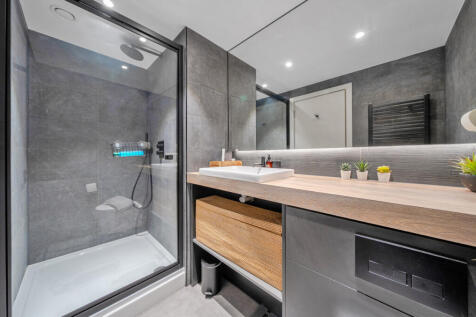 1325133-4-686fb54...