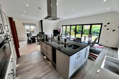 Open Plan Kitchen Living Area