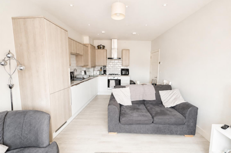 KITCHEN/ DINING/ SITTING ROOM