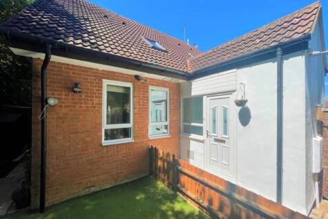 1 Bedroom Terraced in LU3 4AR