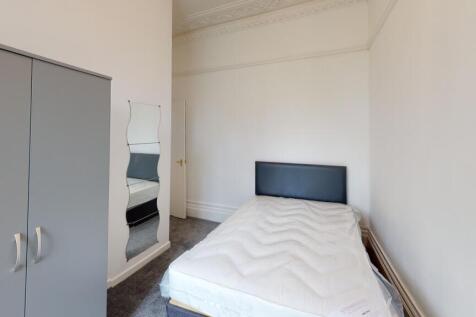 3 Bedroom Flat in BS8 3HN