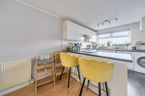 ed8d57df-e57c-4da...