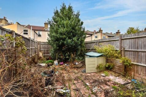 18 Ronver Road, London, SE12 0NJ