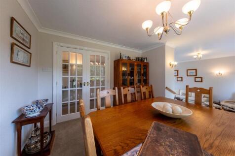 9 Orchard Dene-009.jpg