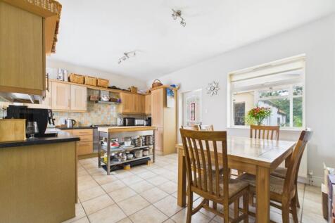 CAM02195G0-PR0081-STILL023