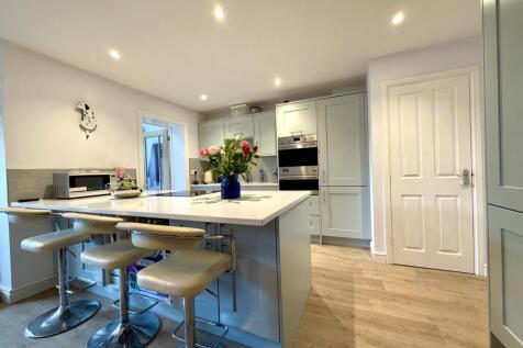 Kitchen main