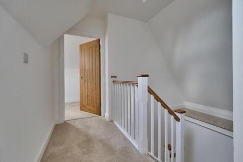 Russett Close BW  8.jpg