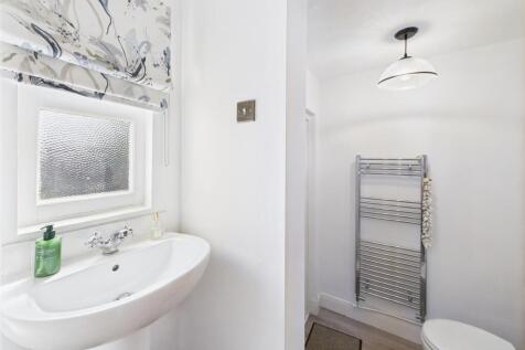 Fitted Guest Cloakroom