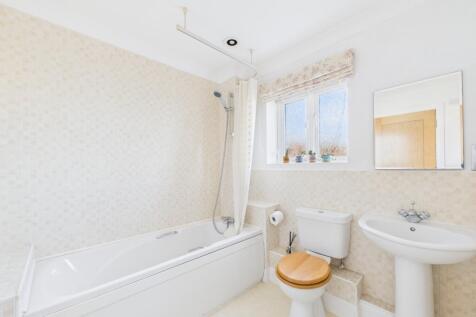 CAM05546G0-PR0051-STILL044