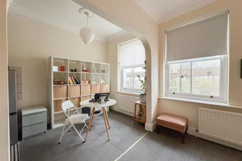Kitchen / Living Room
