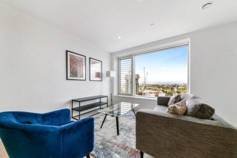 A bright one bedroom apartment in Hurlock Heights, a building forming part of the impressive Elephant Park development located a short walk from all the amenities of Elephant and Castle. Comprising a