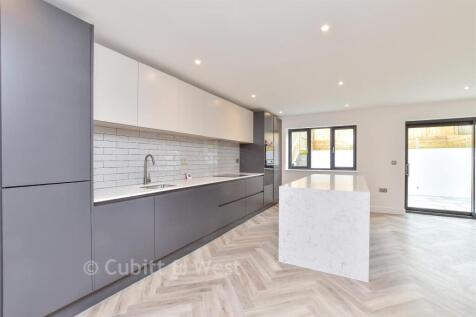 Kitchen/ Living Room