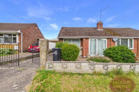 4 MENDIP ROAD