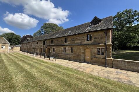 Office to rent in nostell