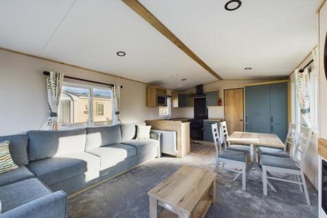 Open Plan Kitchen/Reception Room