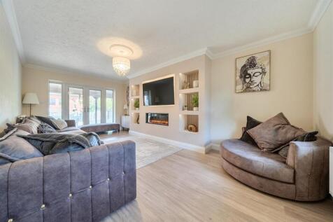 82 Edgehill Drive