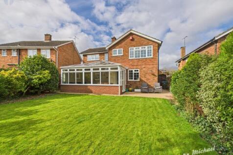 CAM03218G0-PR0565-STILL005